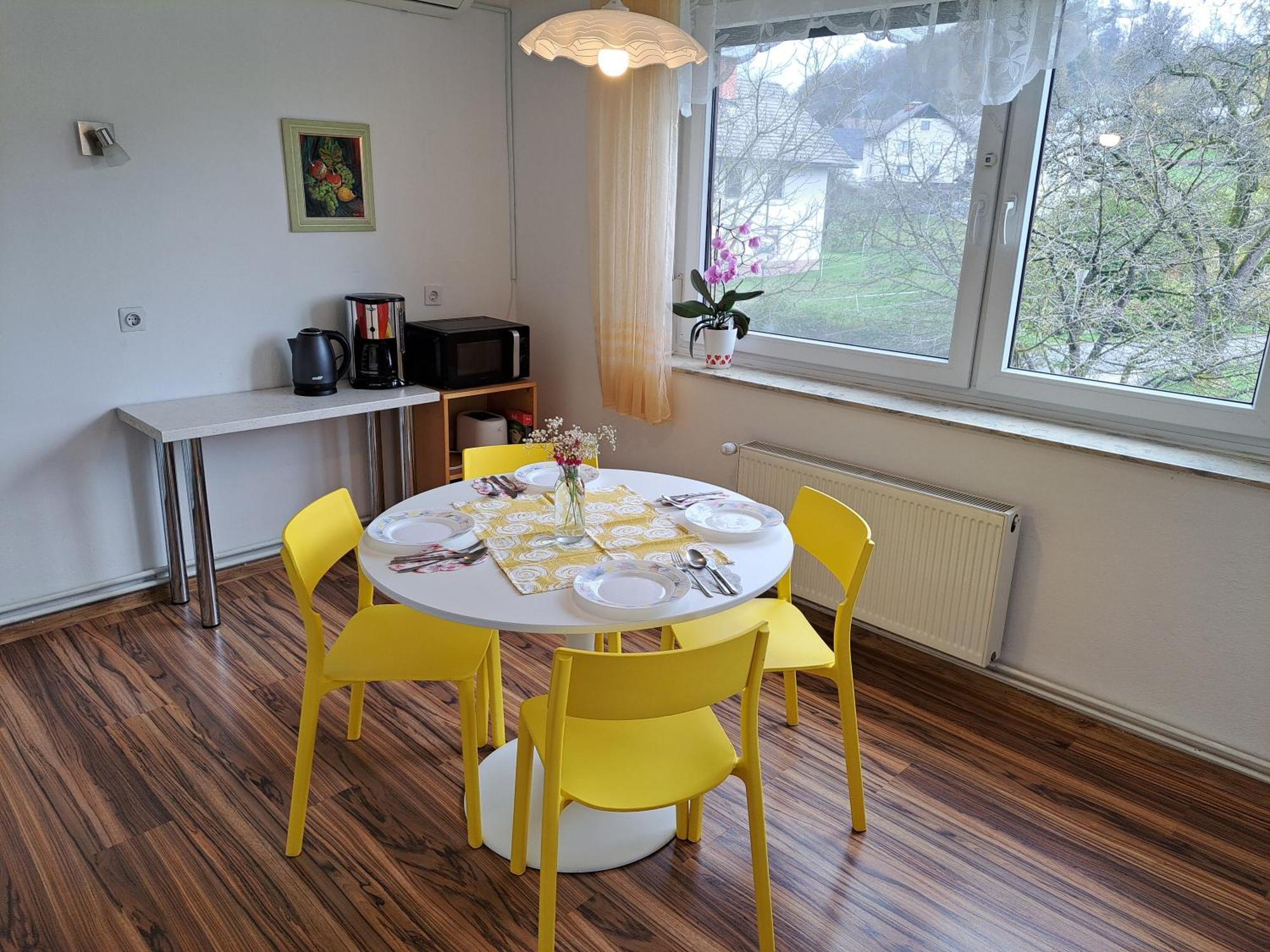 Apartments Bukor Lukovica pri Domzalah ภายนอก รูปภาพ